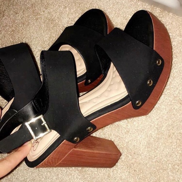 Heels - Picture 1 of 1